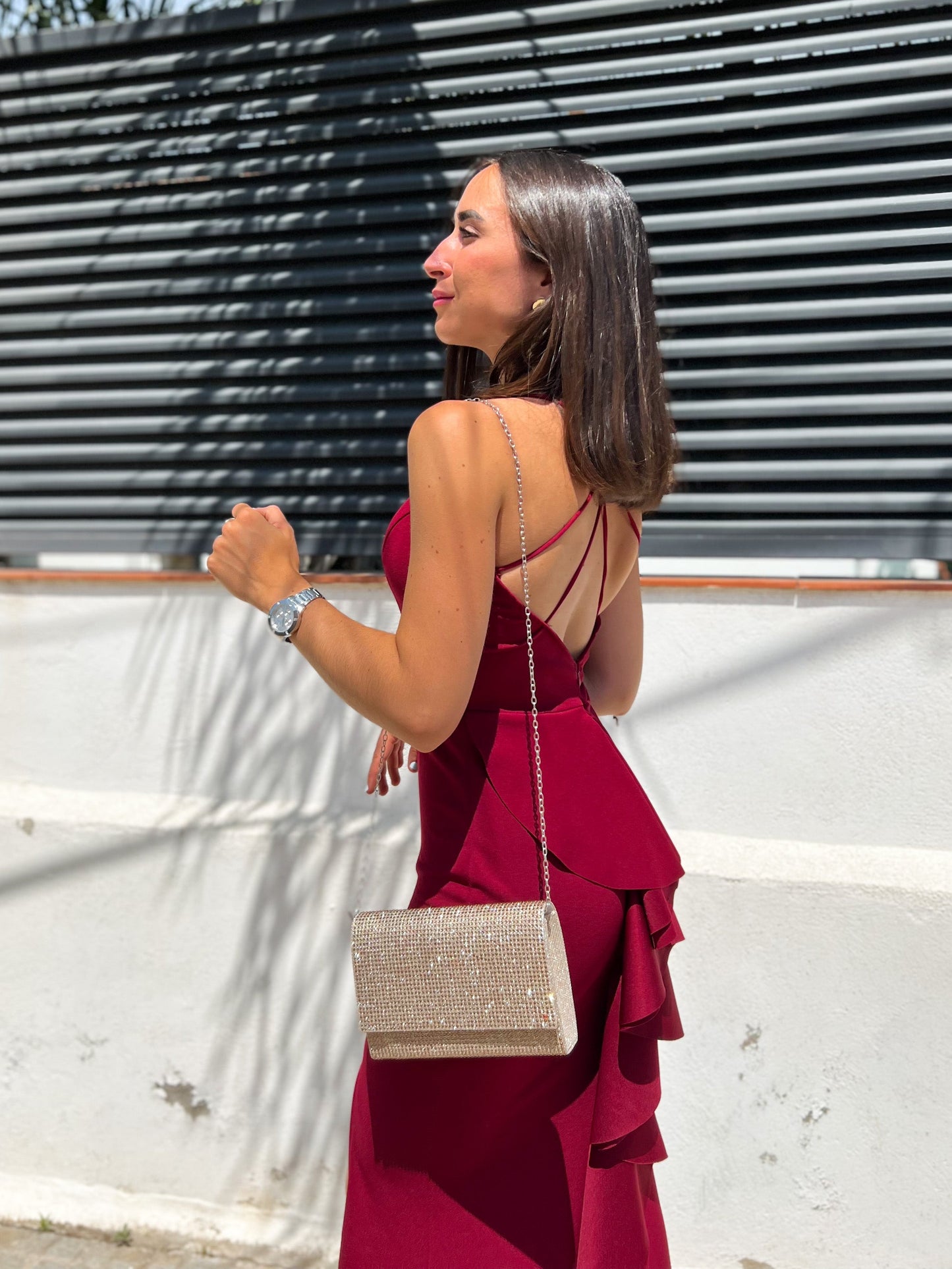 Vestido largo cola vino